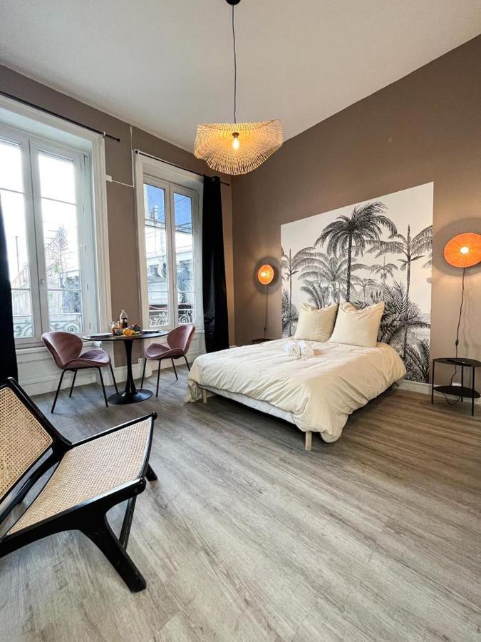 Suite Petra Lyon Exterior foto
